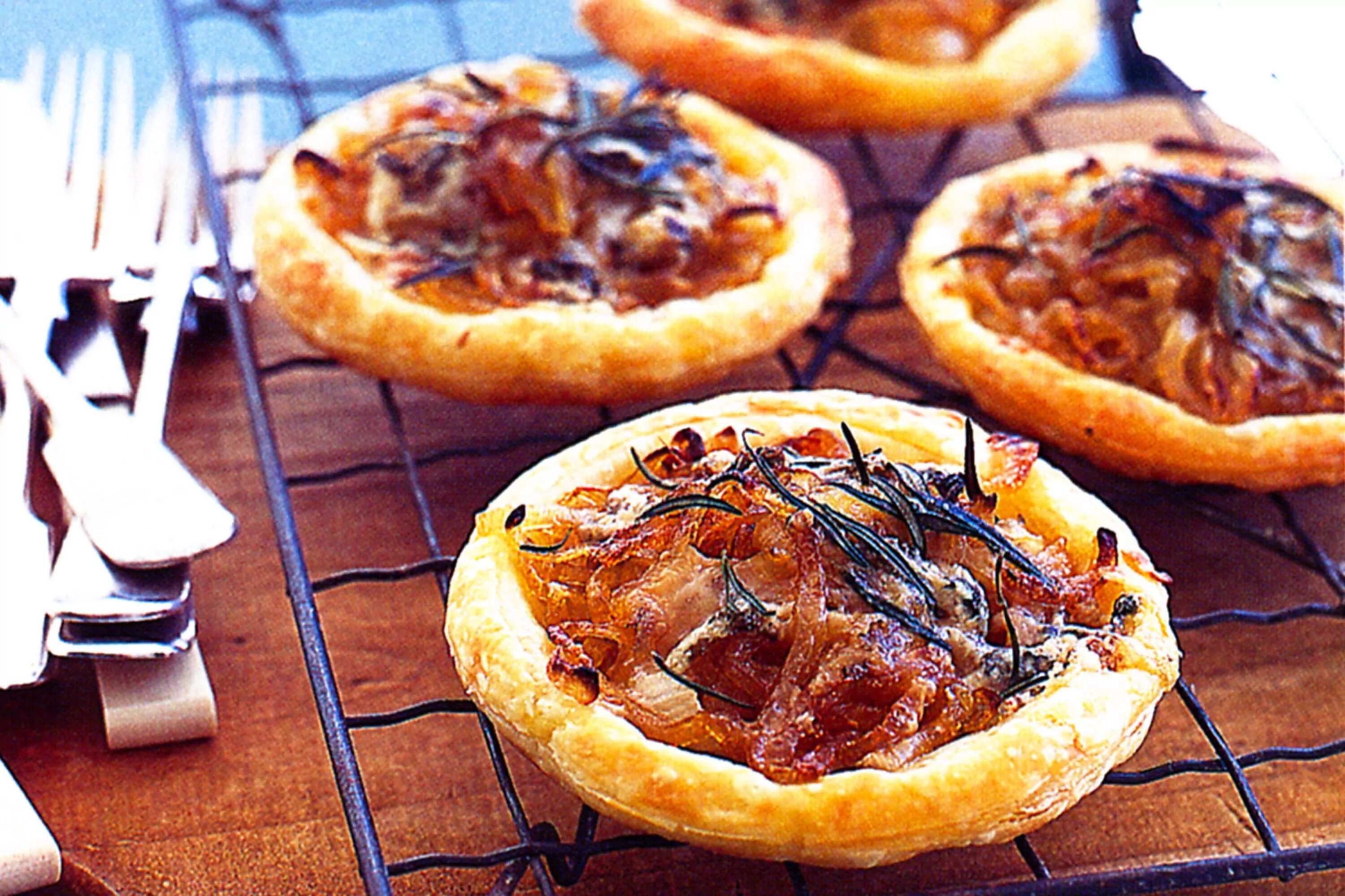 How to make Caramelised Onion And Blue Cheese Tarts Recipe
