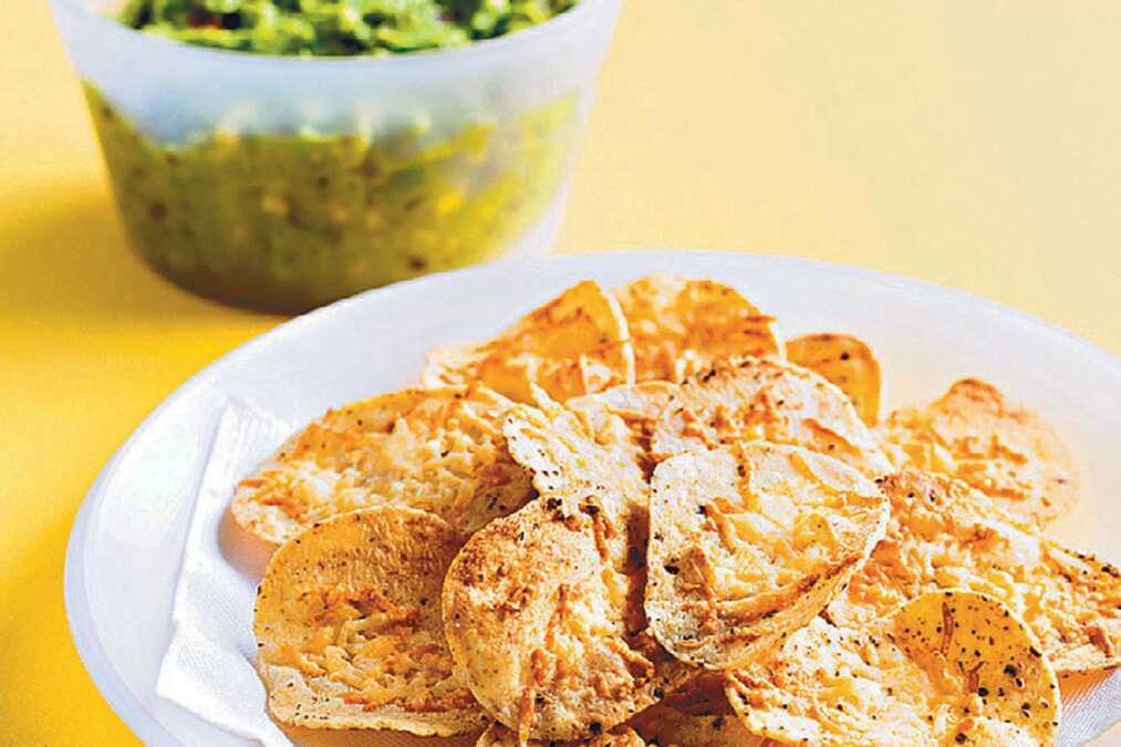 Guacamole With Cheesy Baked Corn Chips