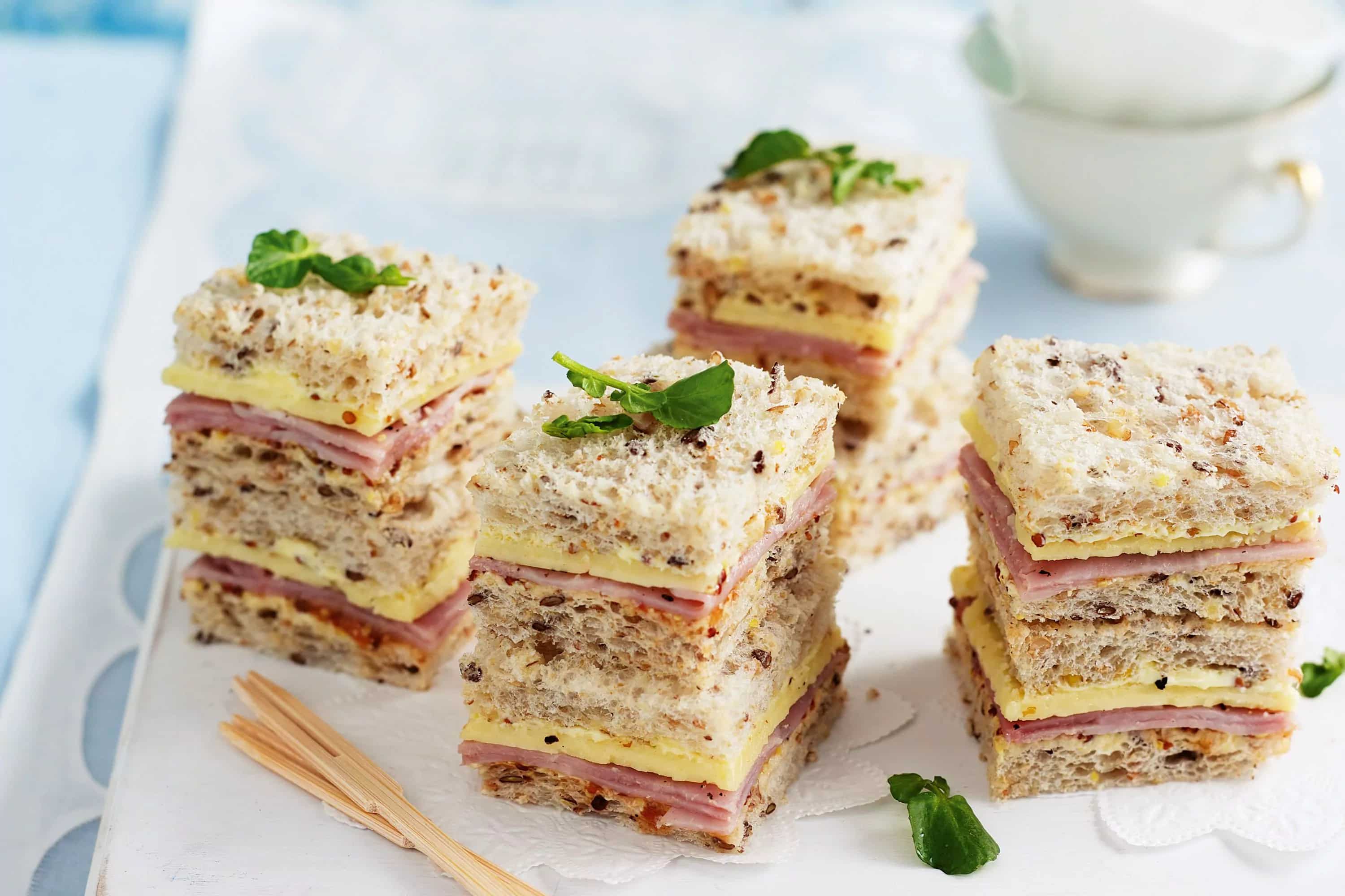 How to make Ham Vintage Cheddar And Tomato Chutney Sandwiches Recipe
