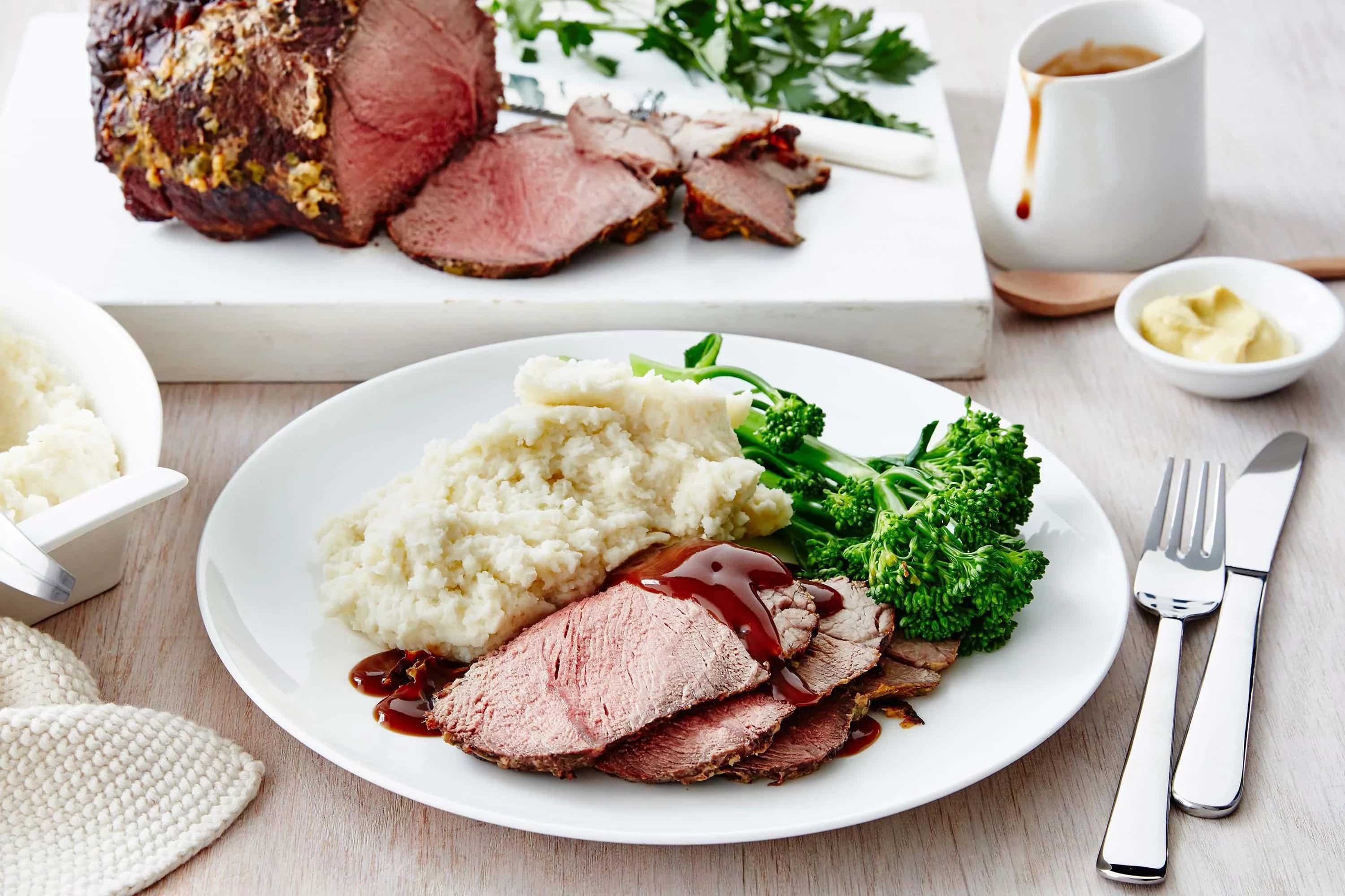 How to make Mustard Horseradish And Parsleycrusted Roast Beef Recipe