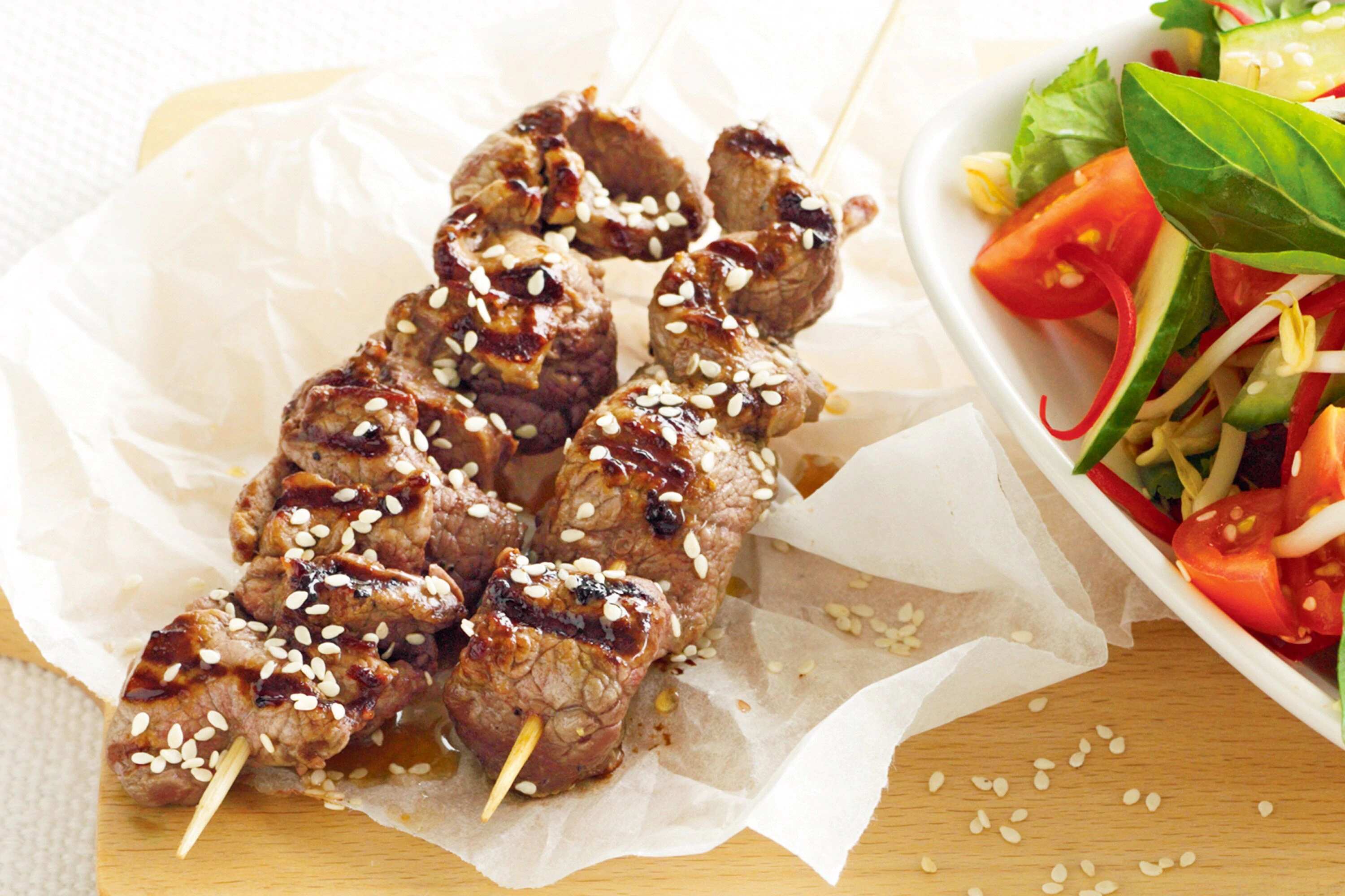 How to make Sesame Beef Skewers With Thai Salad Recipe