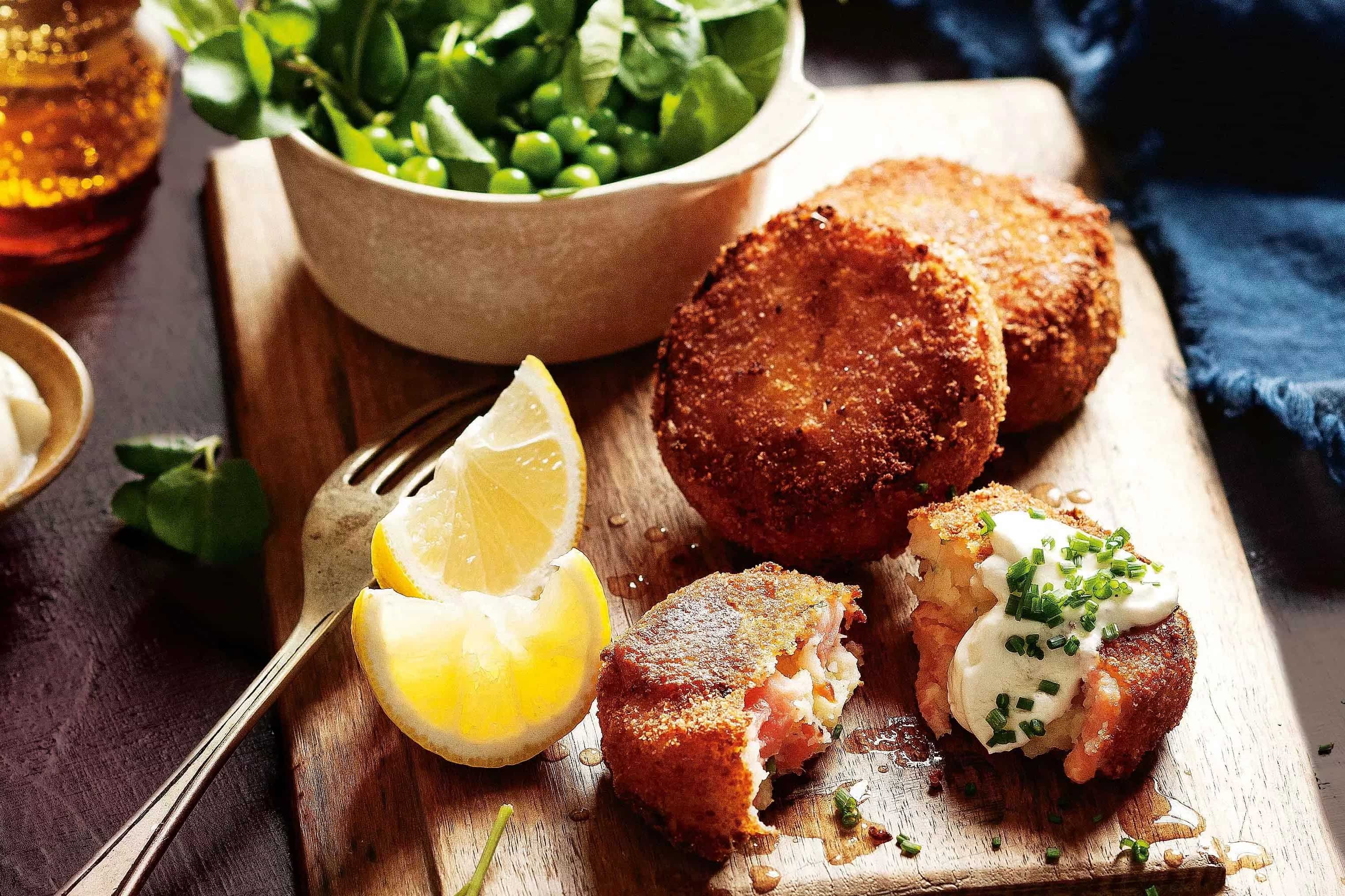 How to make Smoked Trout Fishcakes With Pea & Watercress Salad Recipe