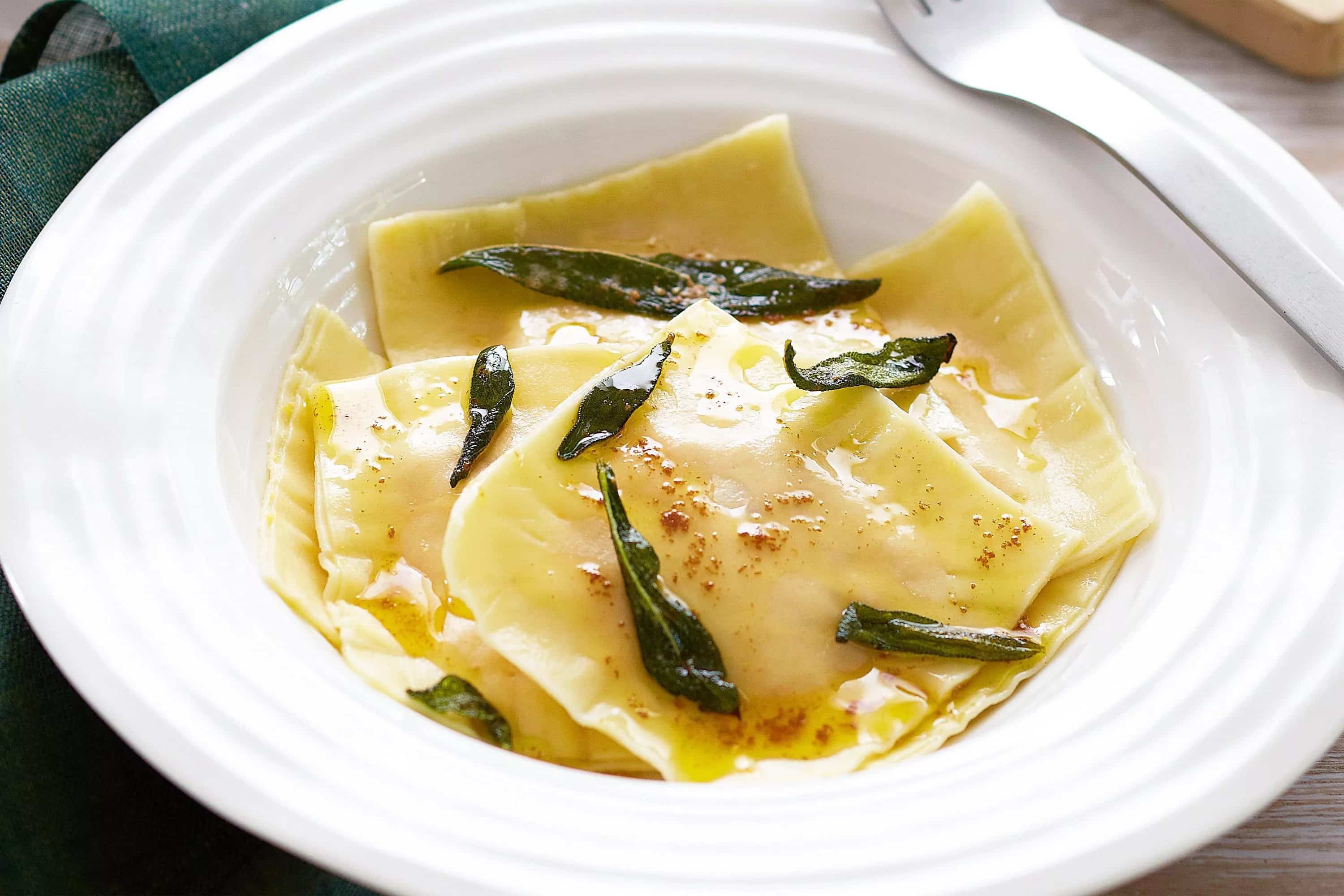How to make Spiced Pumpkin And Ricotta Ravioli With Butter Sage Sauce ...