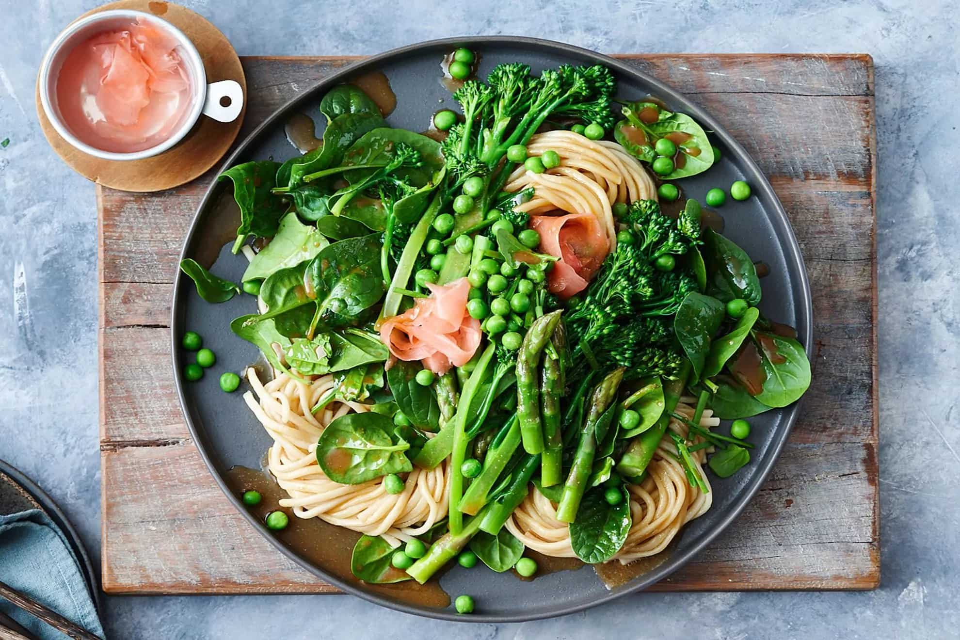 How to make Udon Noodle And Greens Salad Recipe