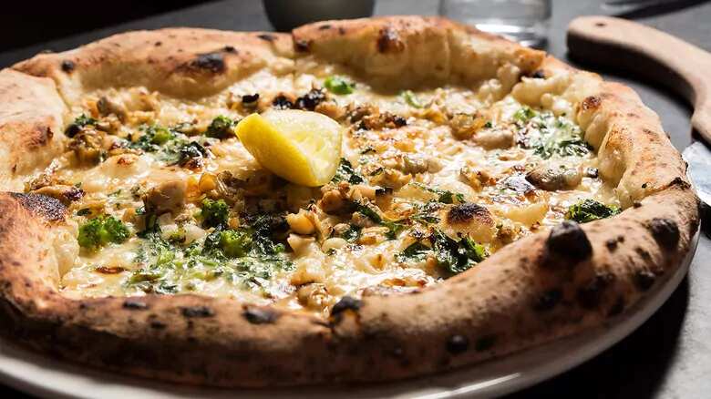How to make Clam Pizza Recipe