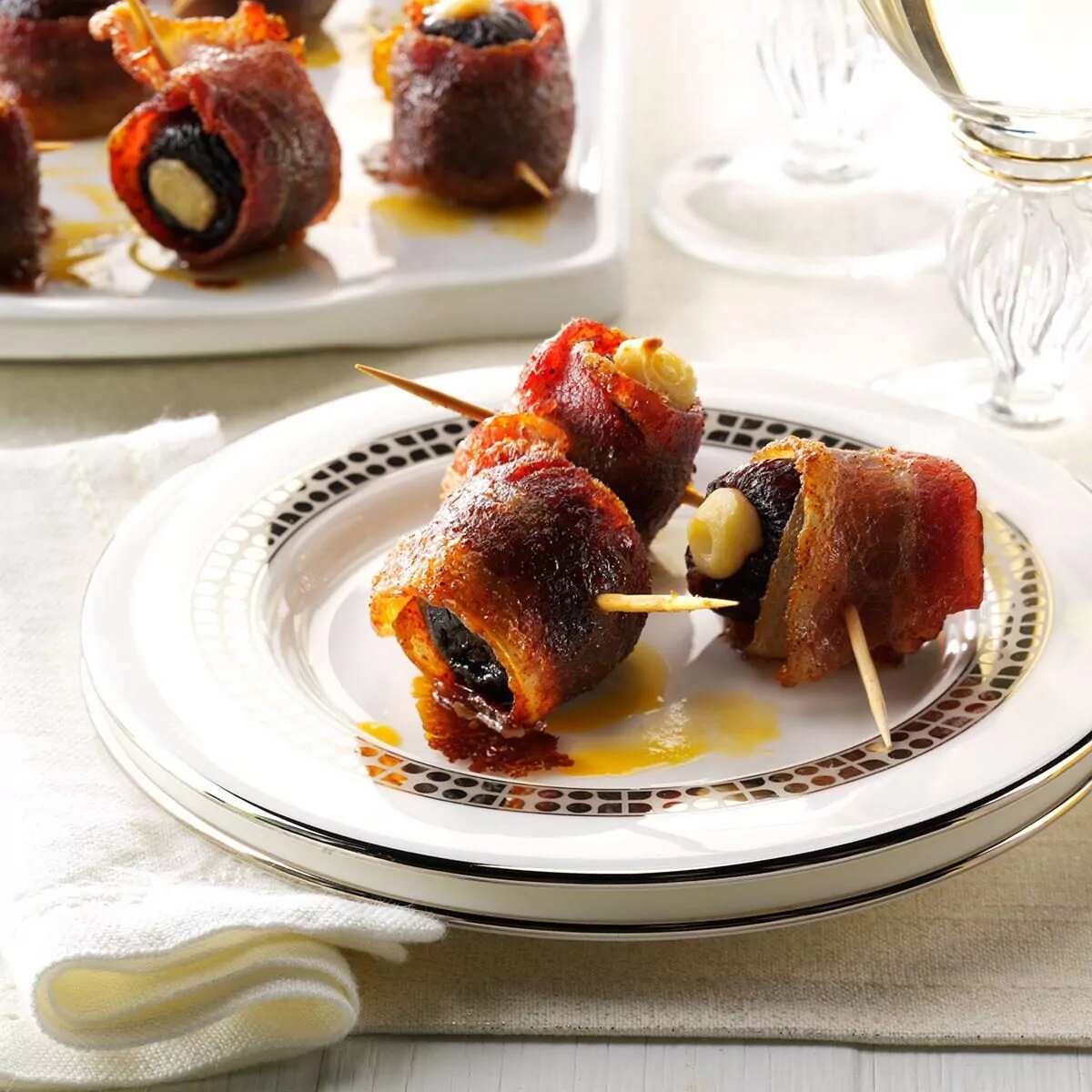 How to make Candied Bacon-wrapped Figs Recipe