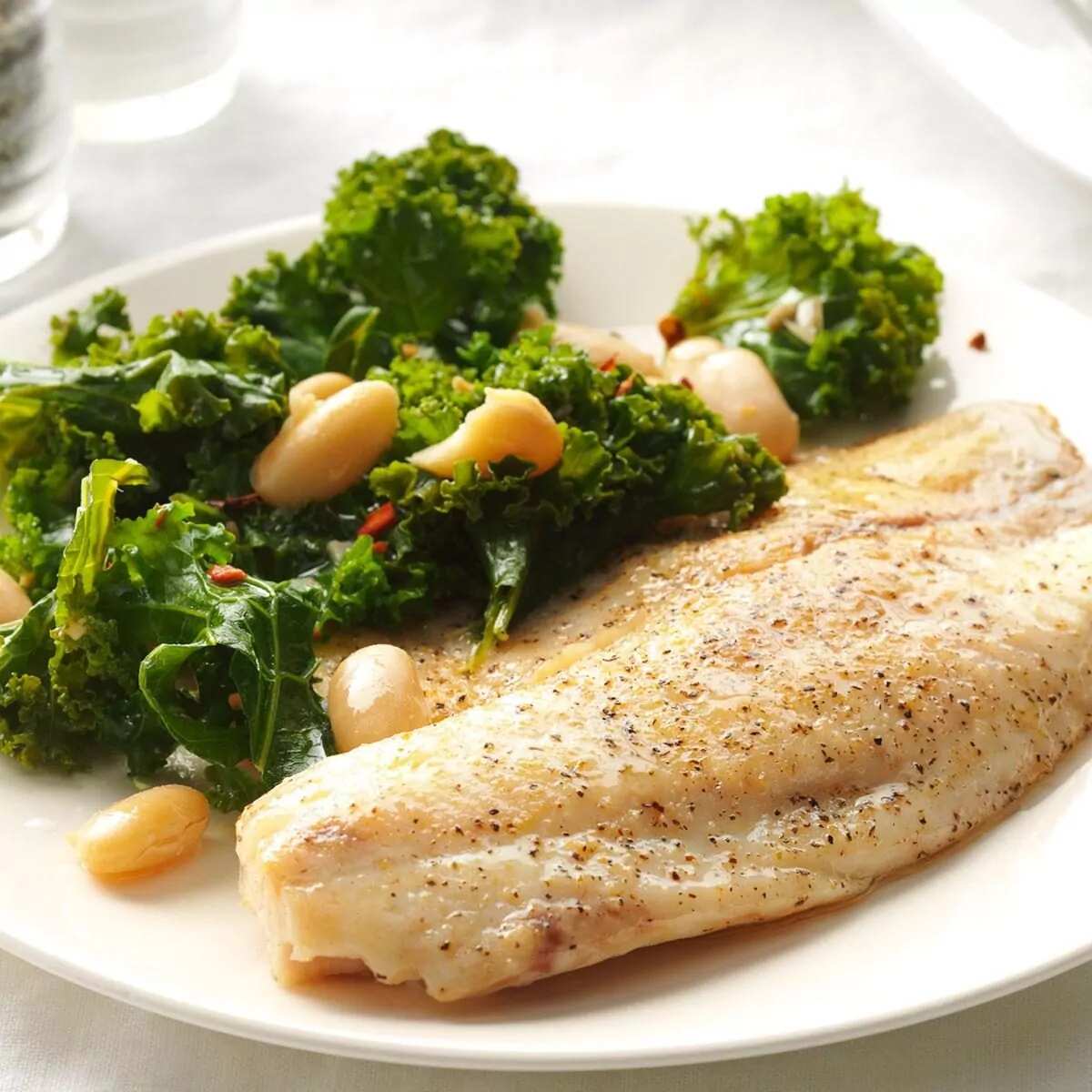 How to make Garlic Tilapia With Spicy Kale Recipe