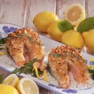 How to make Macadamia-crusted Salmon Recipe