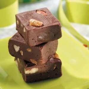 How to make Pecan Toffee Fudge Recipe