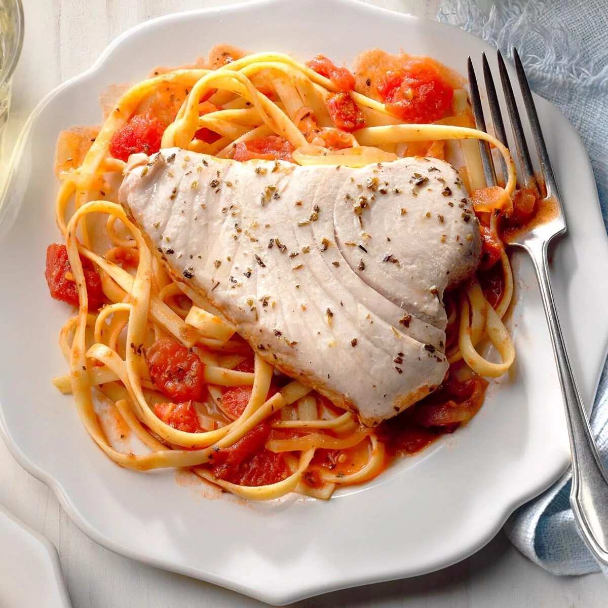 How to make Tuna Steak On Fettuccine Recipe
