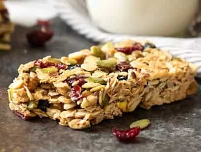 How to make No Bake Chewy Trail Mix Granola Bars Recipe