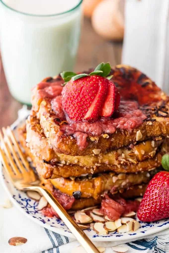 How to make French Toast With Almond Milk & Homemade Strawberry Syrup (dairyfree) Recipe