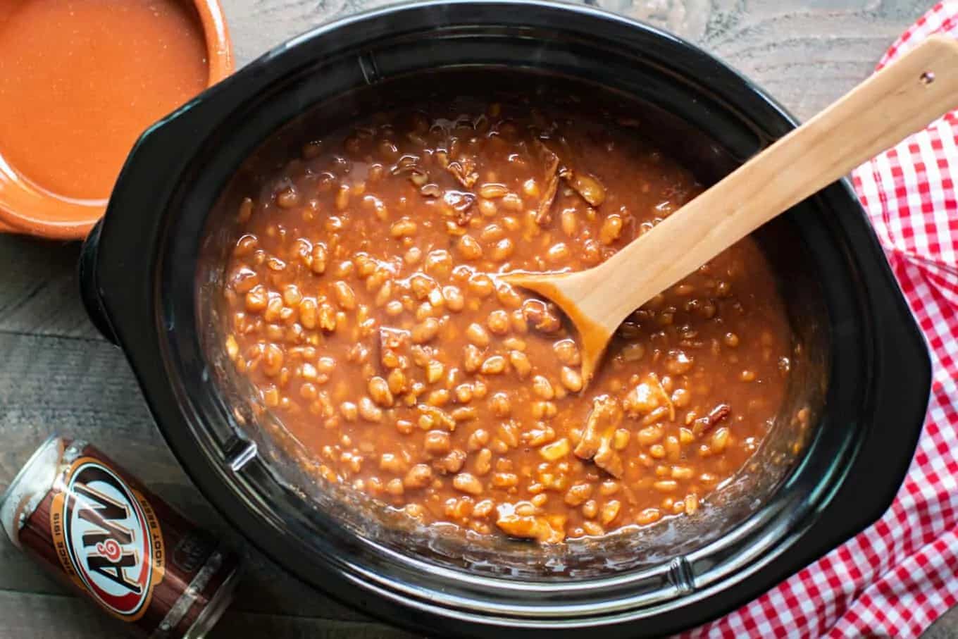 How to make Slow Cooker Root Beer Baked Beans Recipe