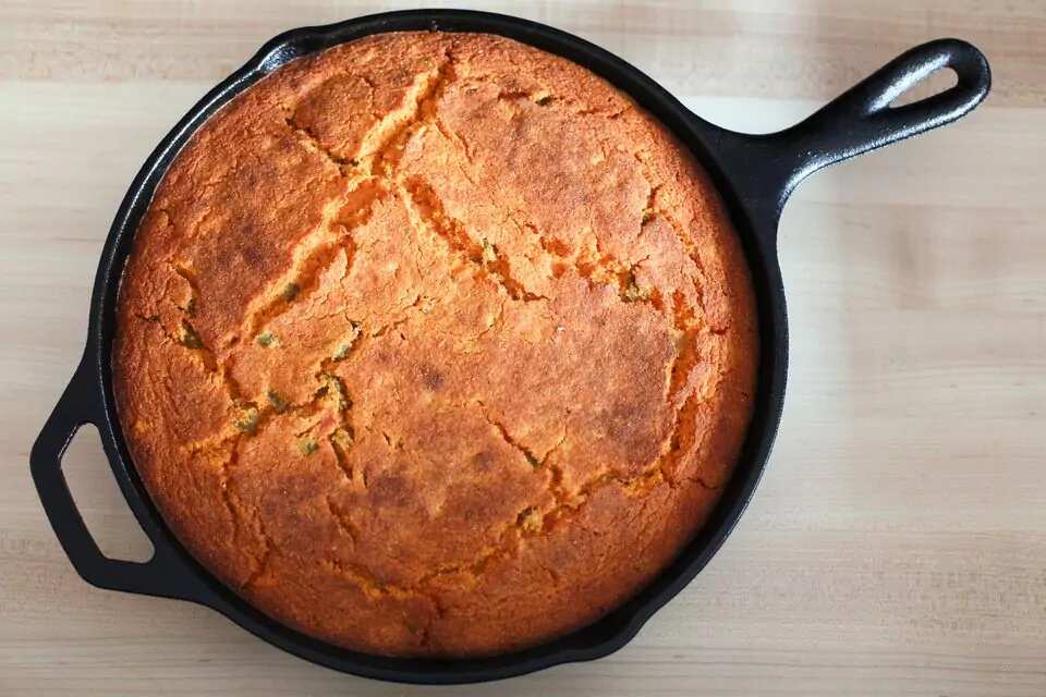 Salsa Cornbread And Ground Beef Casserole