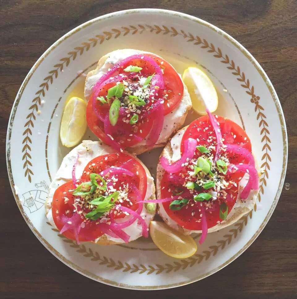 How to make Tomato And Cream Cheese Openfaced Bagel Recipe