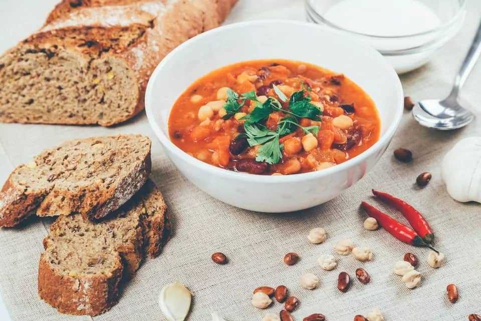 How to make Kosher Vegetarian Bean Cholent Recipe