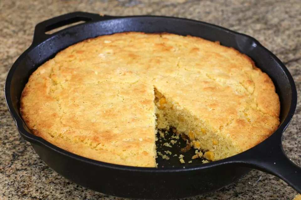 Buttery Cornbread With Corn Kernels Buttery Cornbread With Corn Kernels