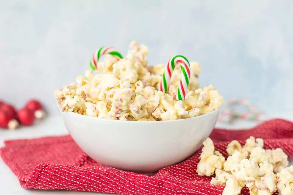 Candy Cane Popcorn