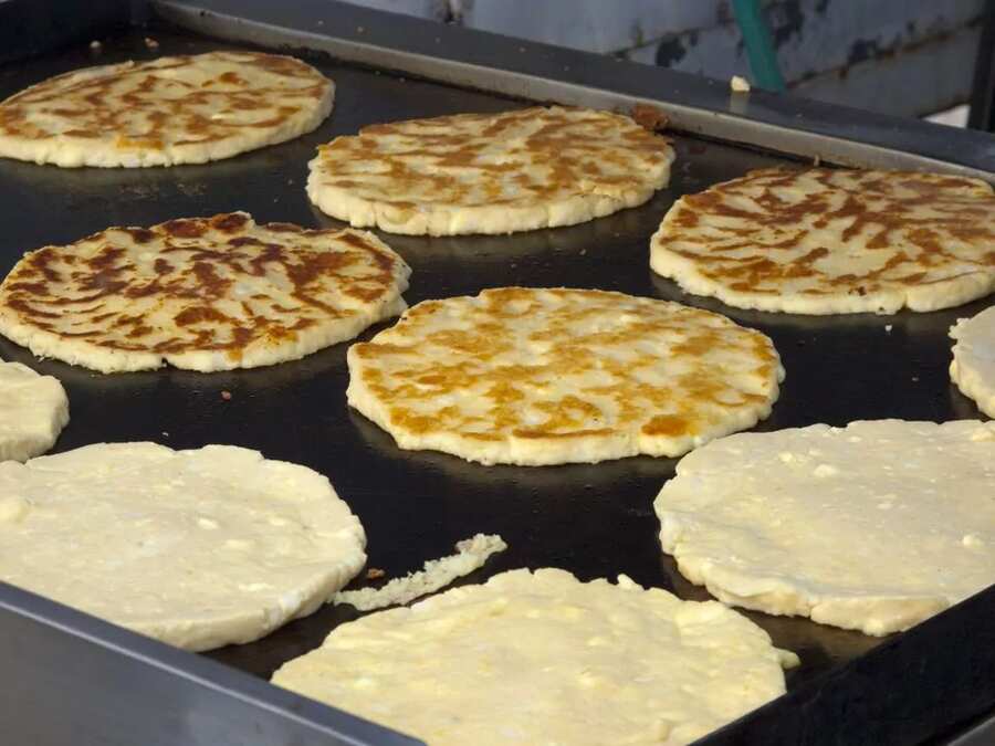 Basic Cornmeal Pancakes