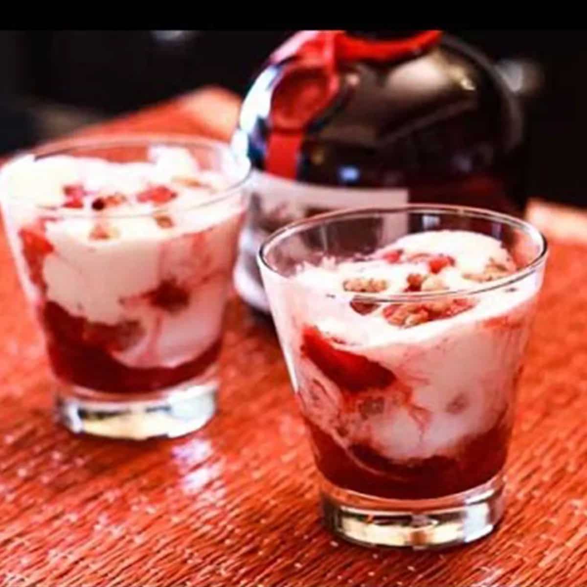 How to make Strawberry Trifle With Grand Marnier Recipe
