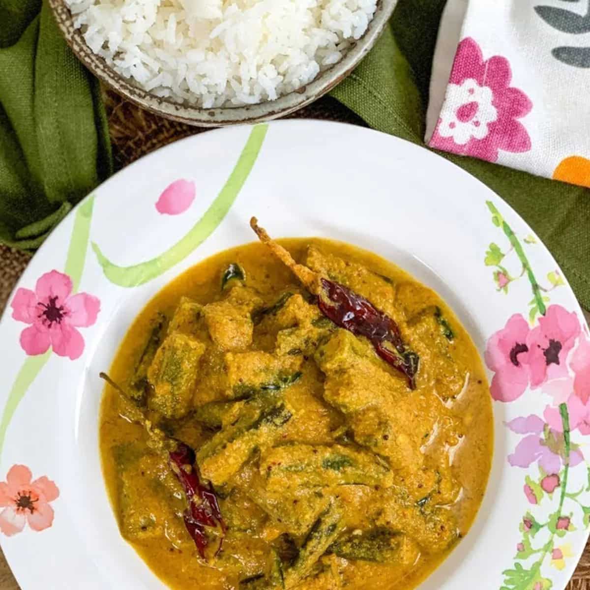 How to make Bendekayi Puli Koddel Recipe