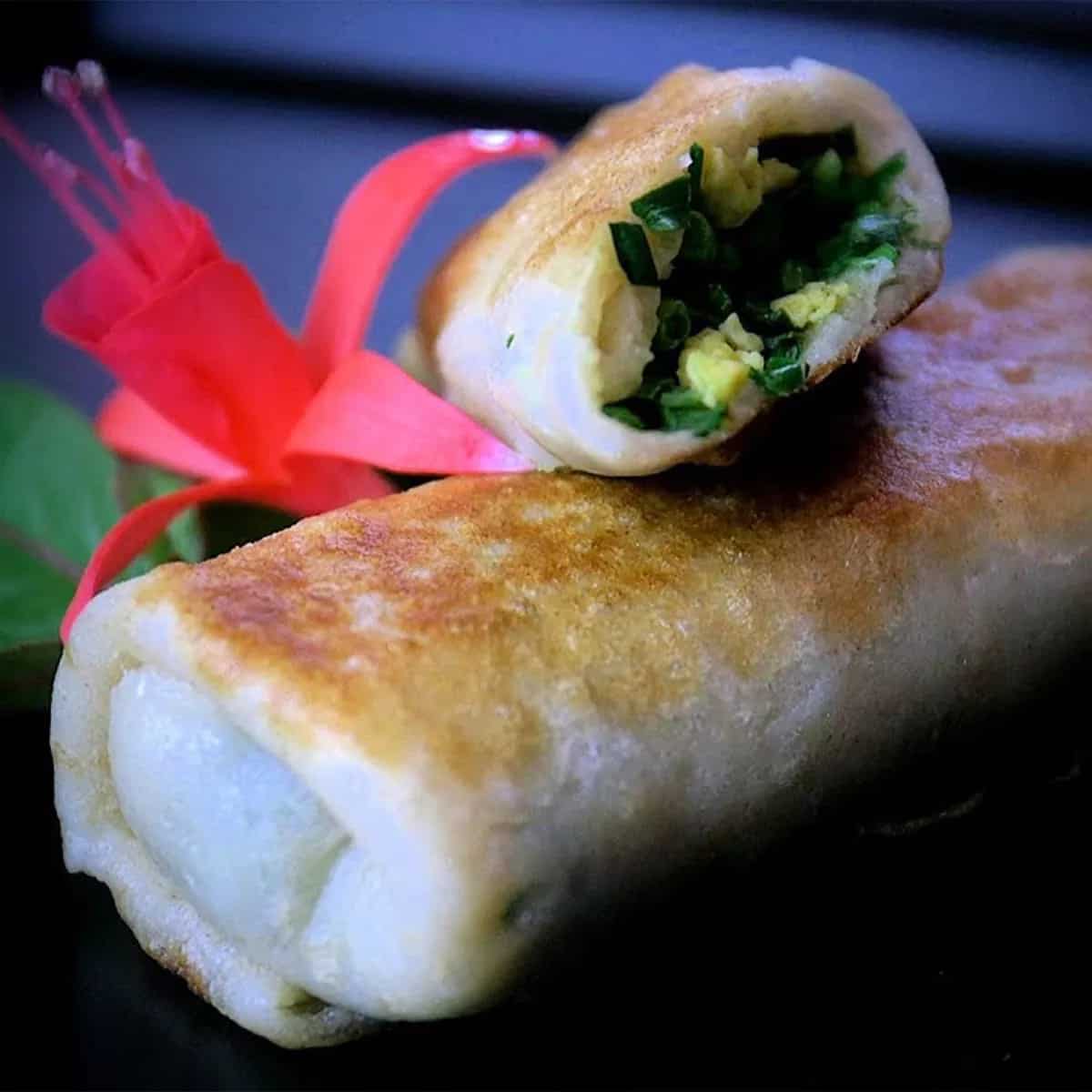 How to make Garlic Chives And Egg Pancake Roll Recipe