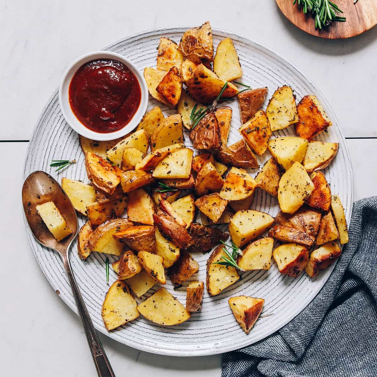 How to make Urulaikizhangu Roast/potato Roast Recipe