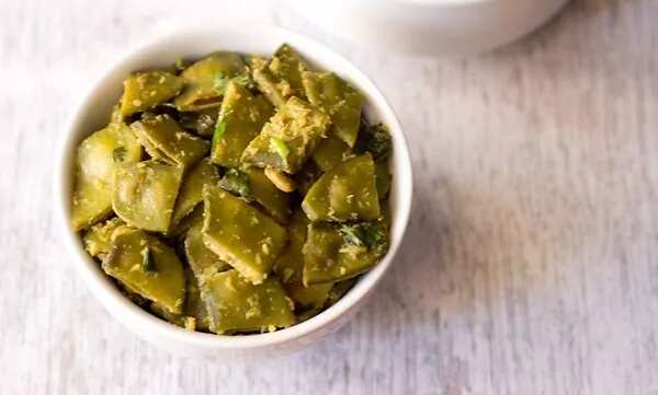 How to make Papdi Bhaji Recipe