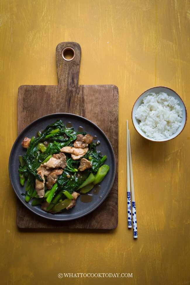 How to make Stir Fried Gai Lan With Pork Recipe