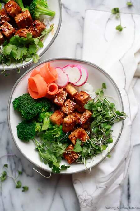 Crispy Baked Tofu and Ginger Soy Sauce Glaze