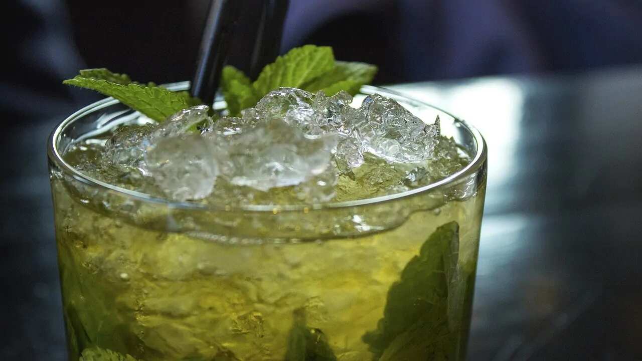 4 Type Of Ice Cubes You Need For Perfect Cocktails