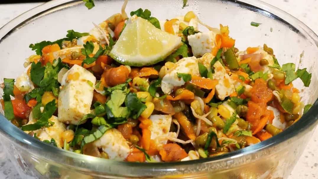 Paneer And Sprout Salad; Boon For Weight Loss