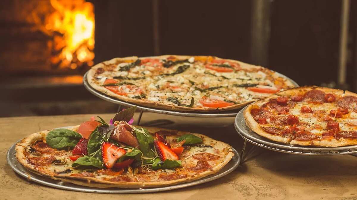 4 Types Of Pizza Crusts From Around The World You Must Try