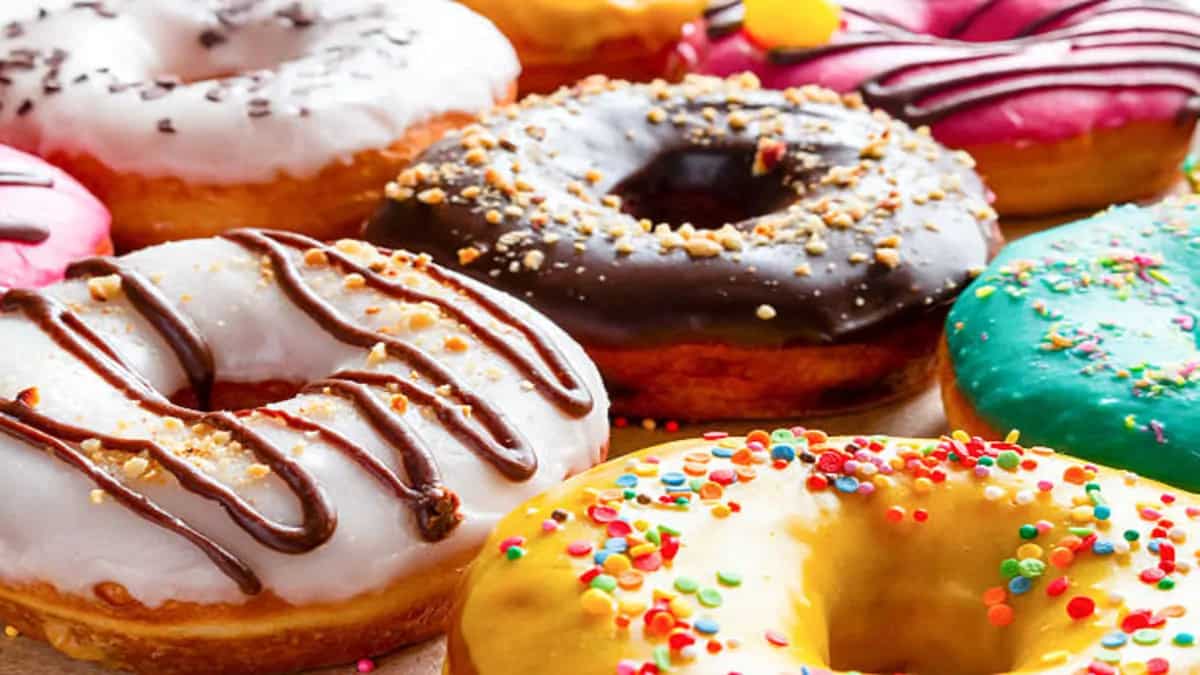 Want To Curb Sugar Cravings? See What An Expert Says 