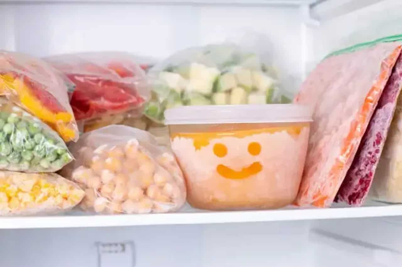 6 Clear Signs Your Frozen Food Has Gone Bad