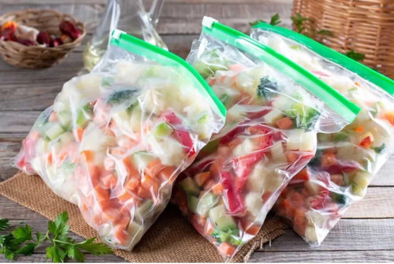 4 Easy Tips To Store And Cook Frozen Food