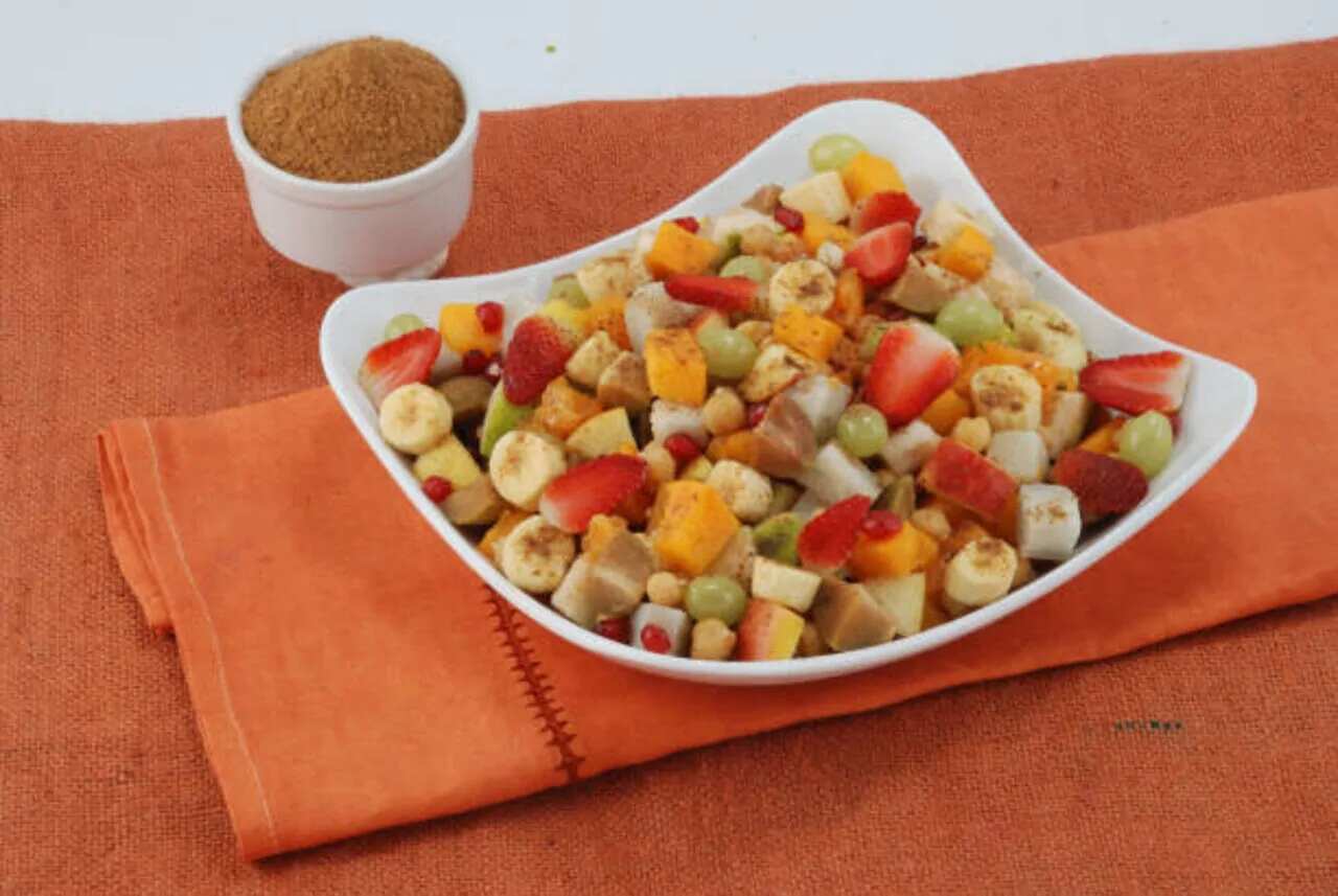 5 Ways To Eat Fruits the Right Way For Maximum Nutrition