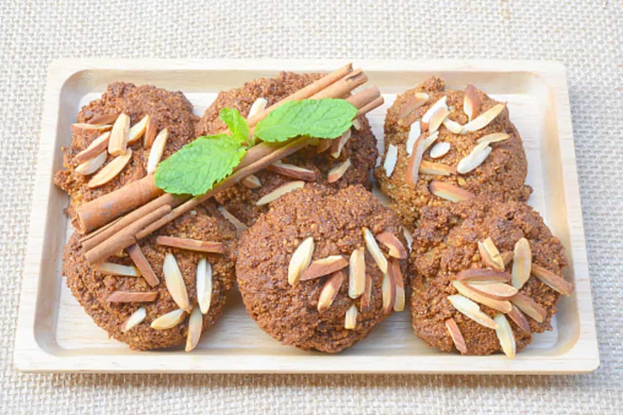 Flourless Almond Butter Cookies: For Guilt-Free Indulgence! 