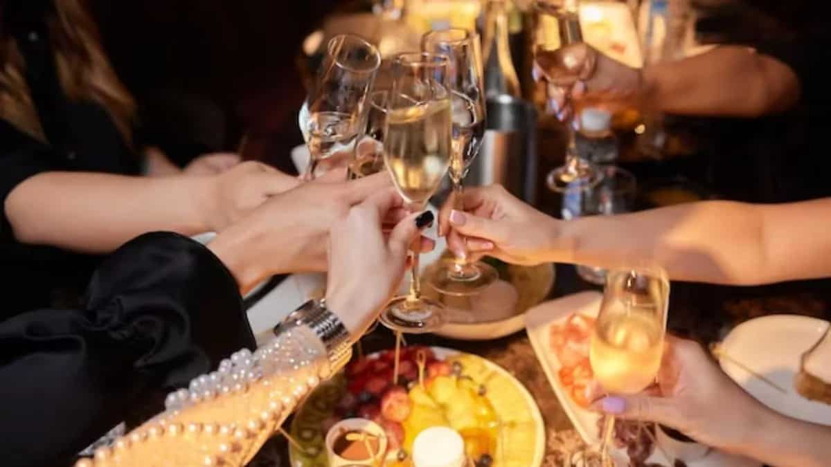 5 hacks to host a perfect party
