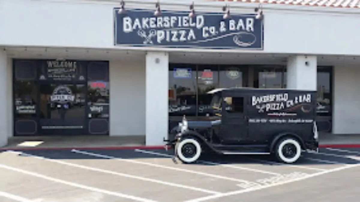 Pizza In Bakersfield: 5 Best Places In Town For Great Slices