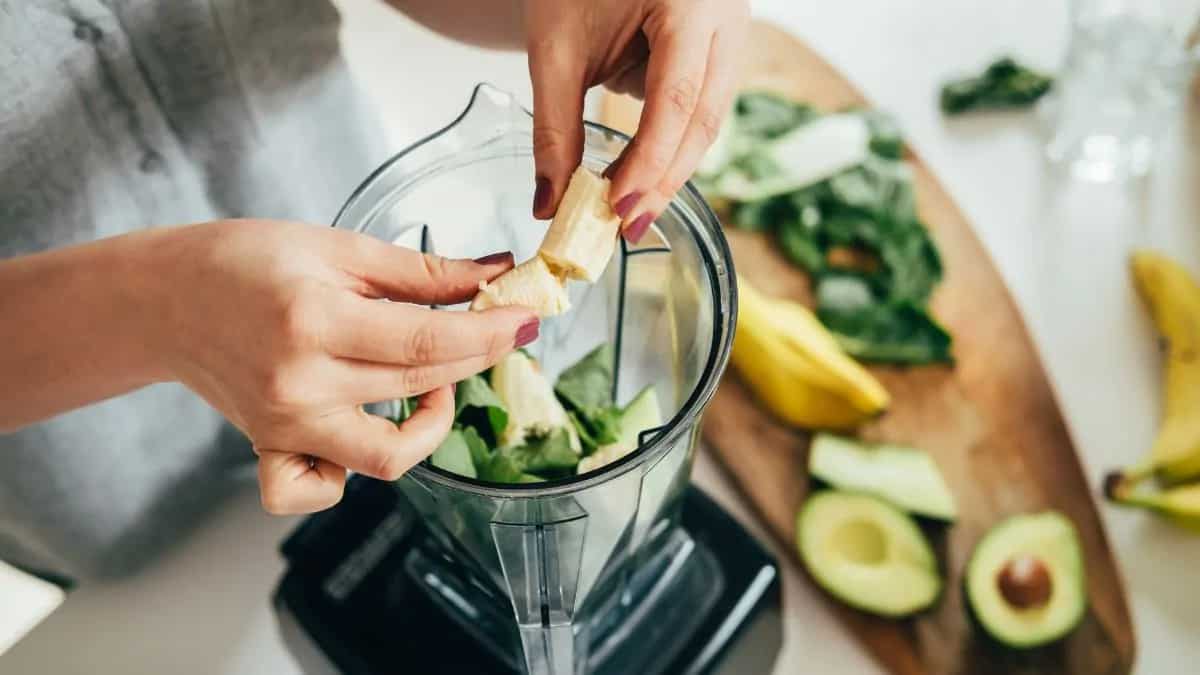 6 Smoothies You Can Make To Help With Weight Loss