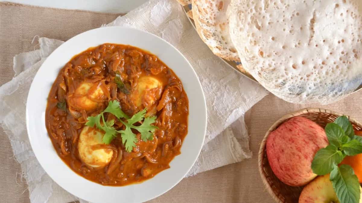 Nadan Mutta With Gothambu Appam, A Kerala-Style Breakfast