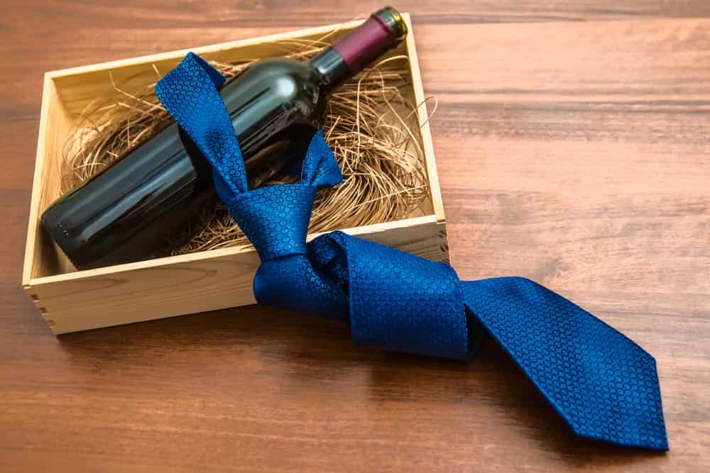 Curated Wine And Alcohol Gift Hampers For Your Beloved