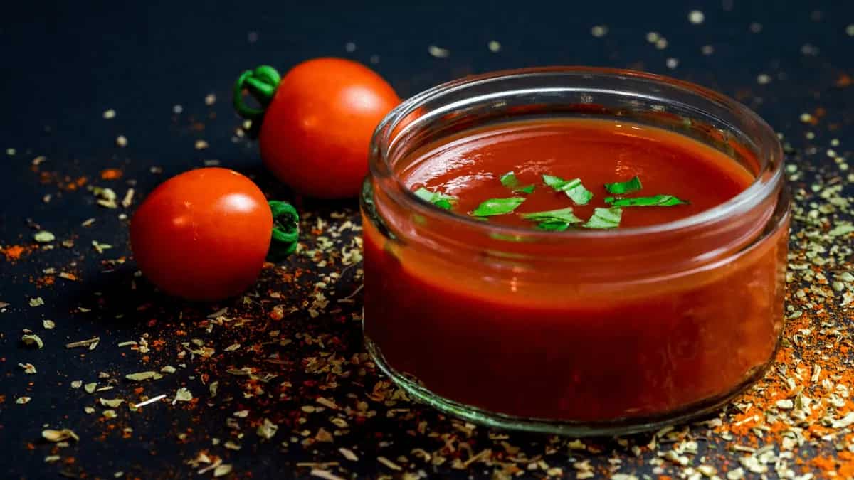 Use These Tips To Elevate StoreBought Tomato Sauce