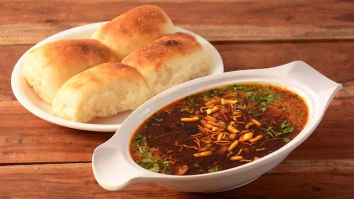 Best Cafes In South Bombay For A Lip-Smacking Treat