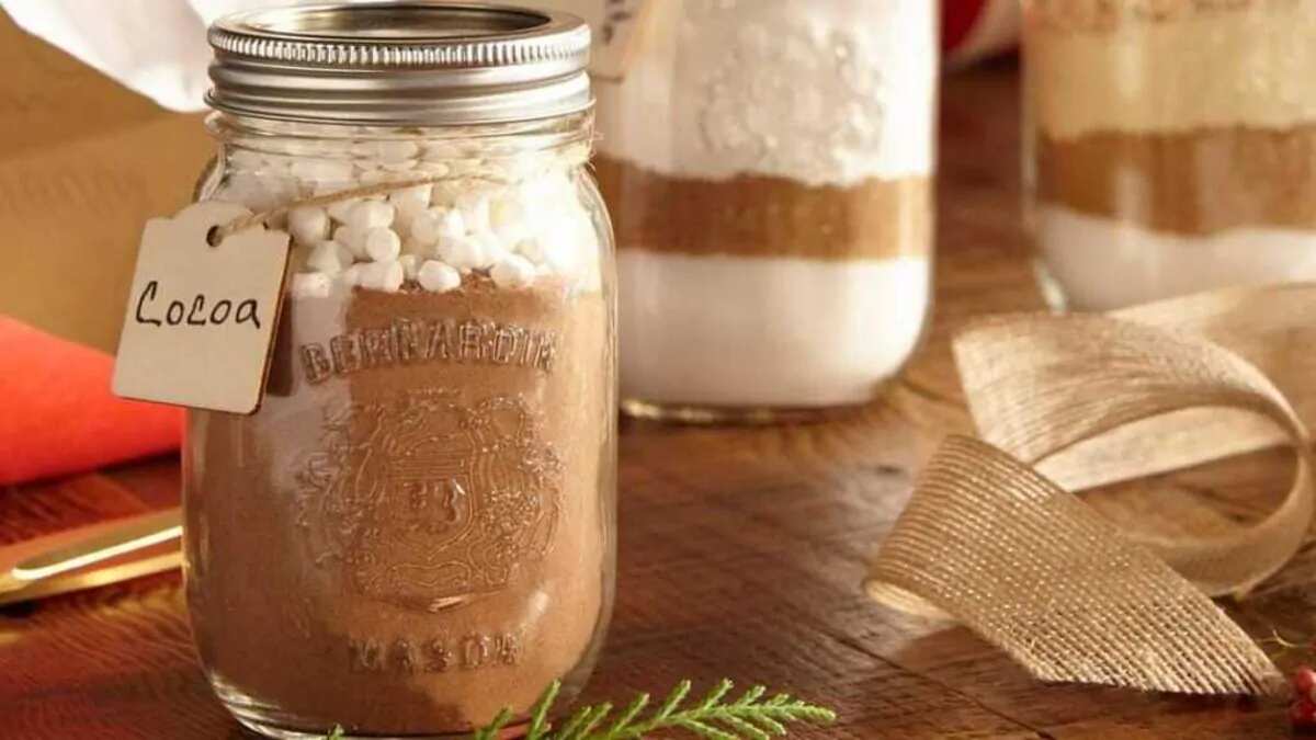 Raksha Bandhan 2023: 5 DIY Jar Treats To Gift Your Siblings