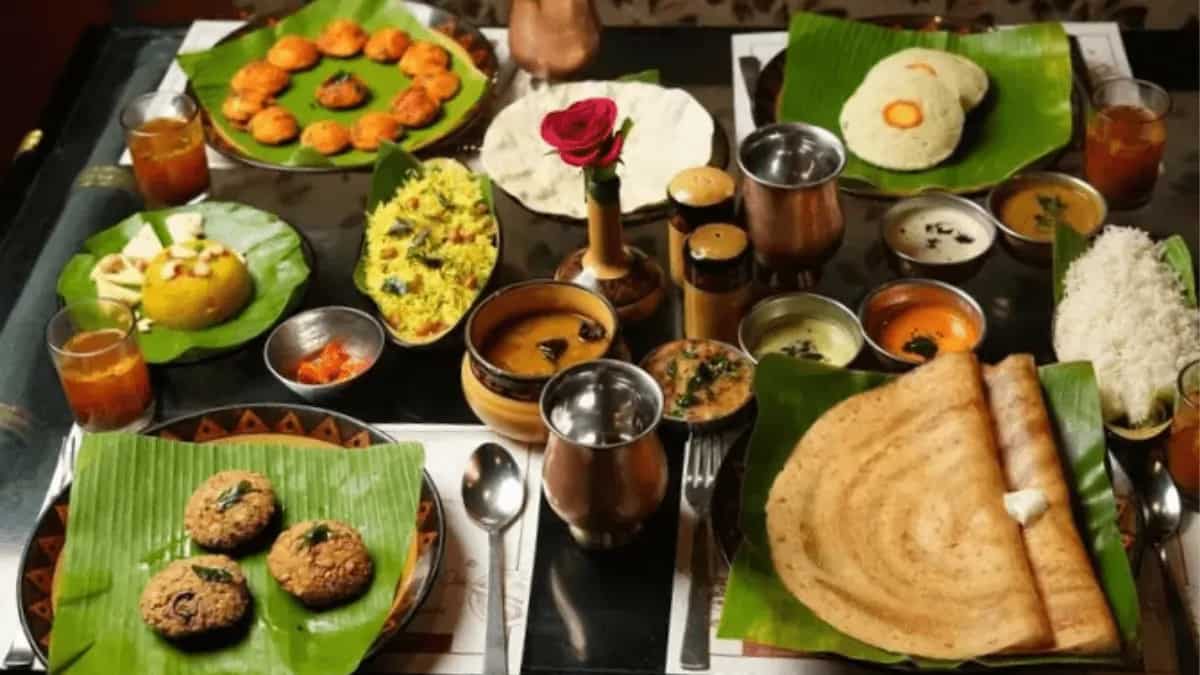 15 Pure Vegetarian Restaurants You Must Visit In CP 15-pure-vegetarian-restaurants-you-must-visit-in-cp
