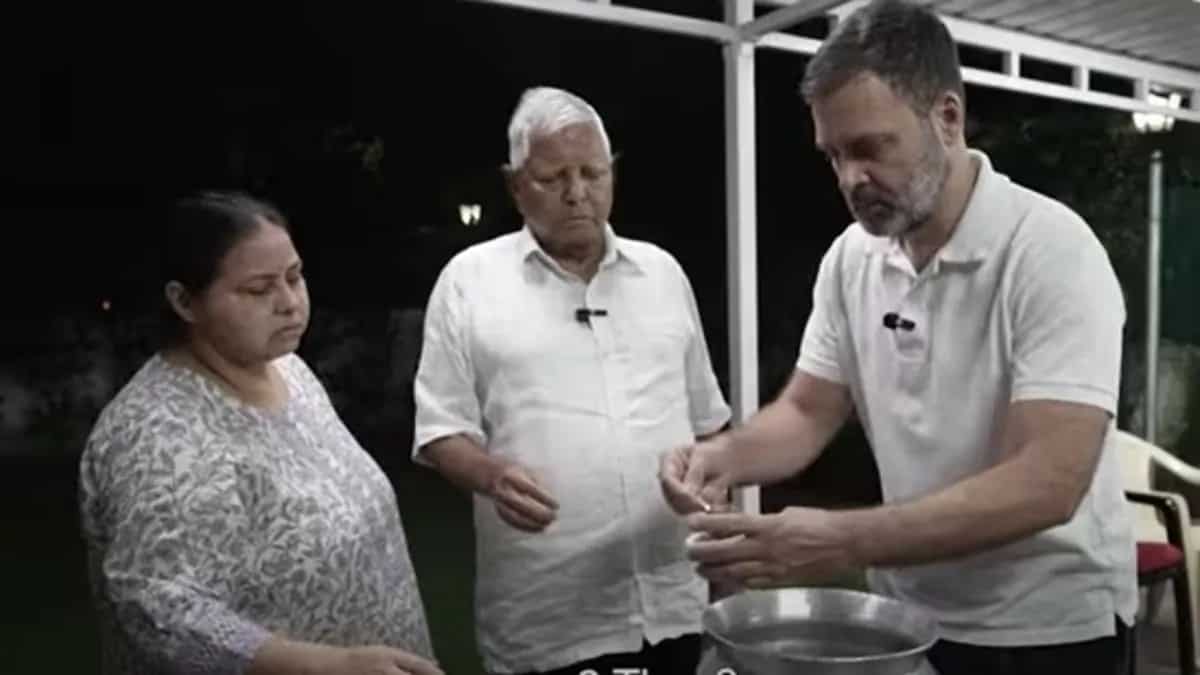 Rahul Gandhi And Lalu Prasad Yadav Cook Up Champaran Mutton