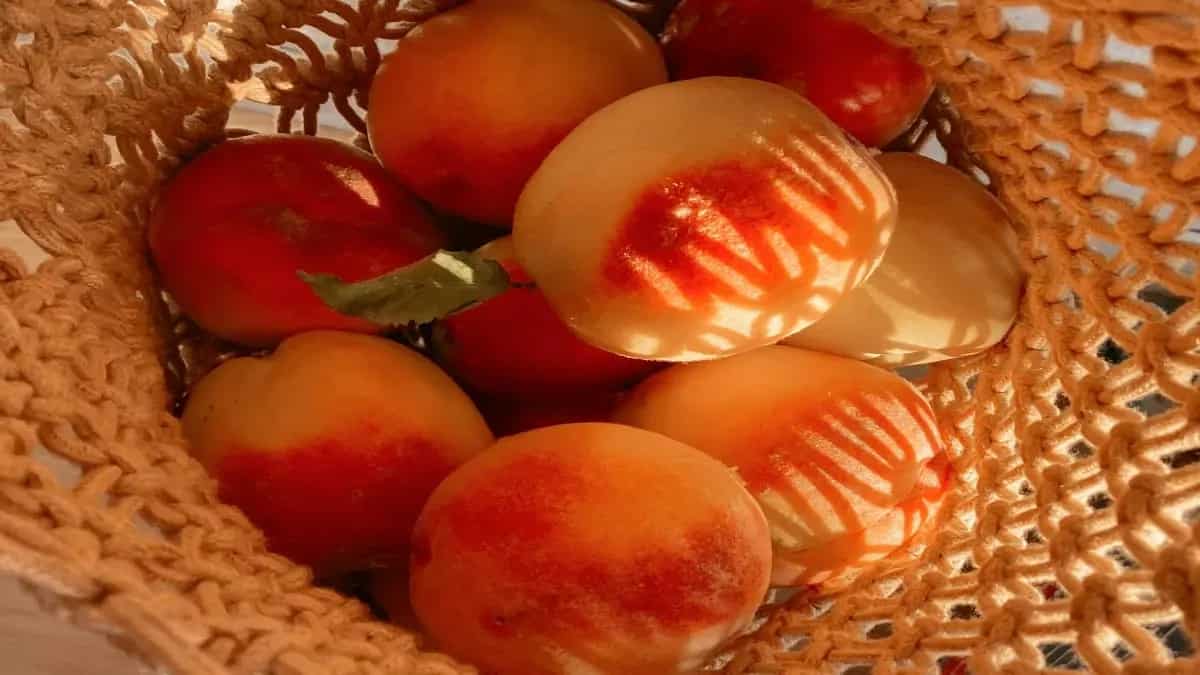 10 Lesser-Known Health Benefits Of Peaches To Discover