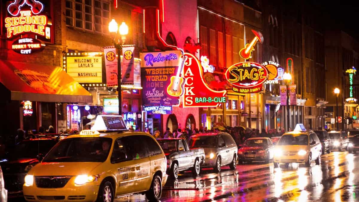 5 Best Restaurants On Broadway Street Nashville TN